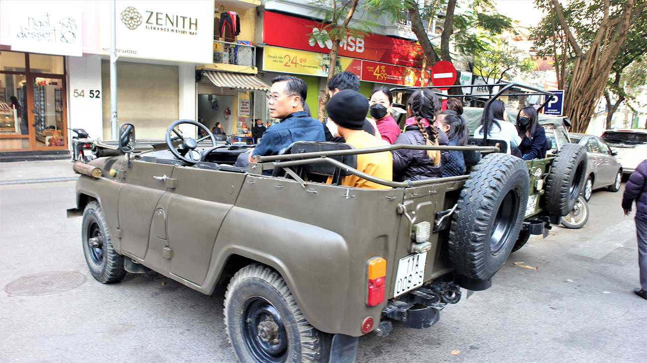 Hanoi Jeep Tour Half Day